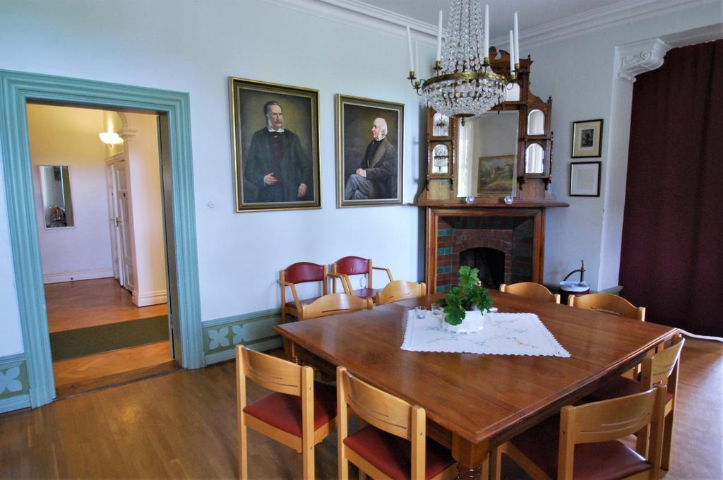 Hellidens Slott Hotel Tidaholm Buitenkant foto